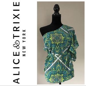 Alice and Trixie Top